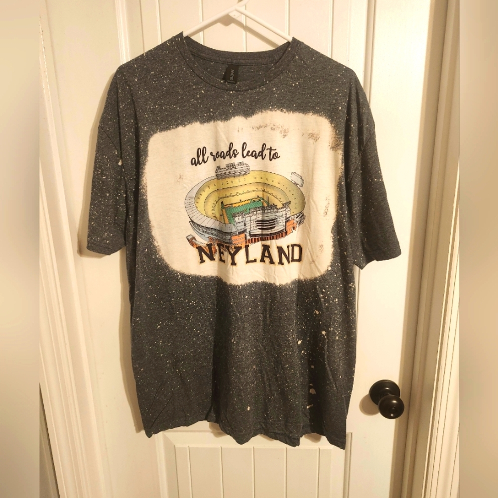 Gray Graphic T-Shirt with Neyland Stadium Design